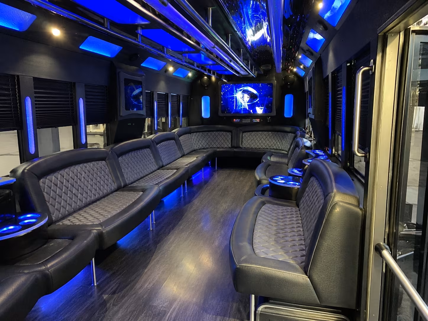 edinburg 28 passenger party bus interior