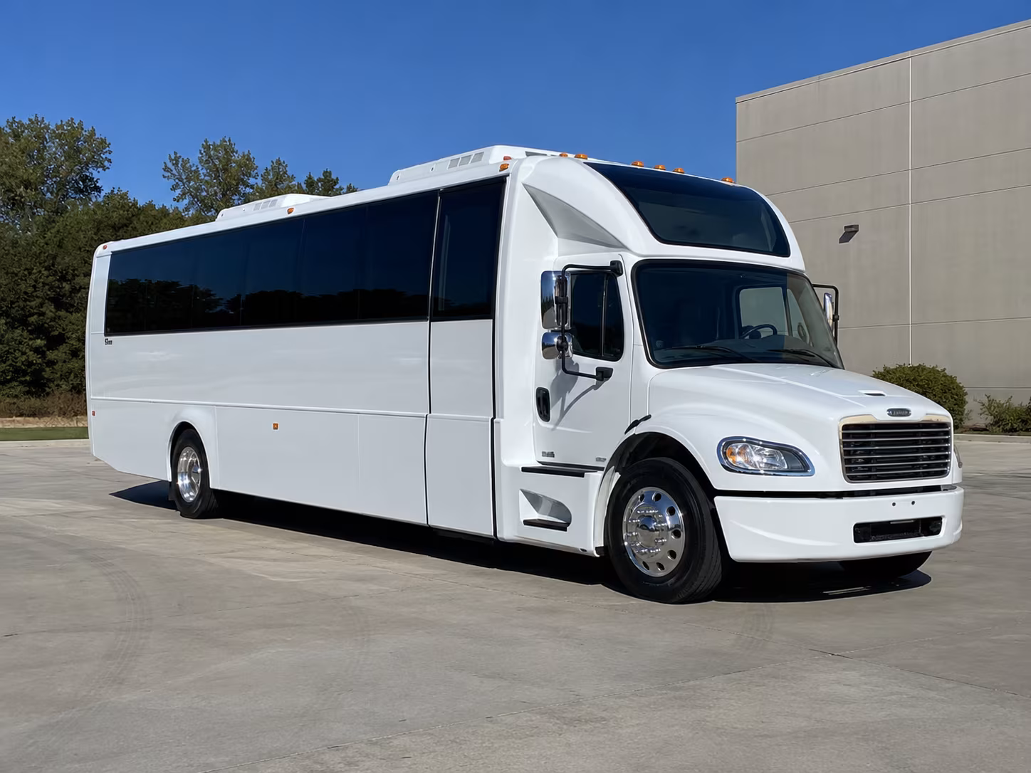 edinburg 28 passenger party bus